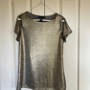 Cute gold tone shirt sleeve top by Inc. Medium